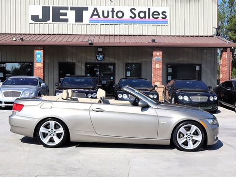 Used 2008 BMW 335i Convertible RWD image 14