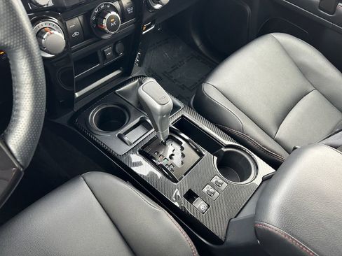 Used 2024 Toyota 4Runner TRD Off-Road Premium image 21