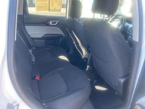 Used 2022 Jeep Compass Sport image 16