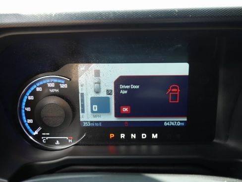 Used 2022 Ford Bronco Outer Banks image 15