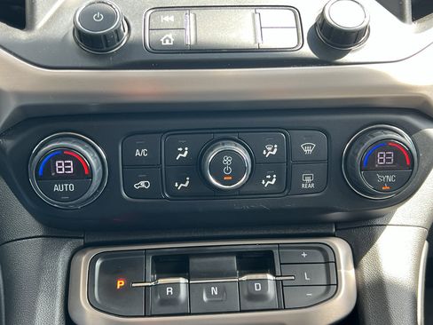 Used 2020 GMC Acadia Denali w/ Trailering Package AWD/4WD image 31