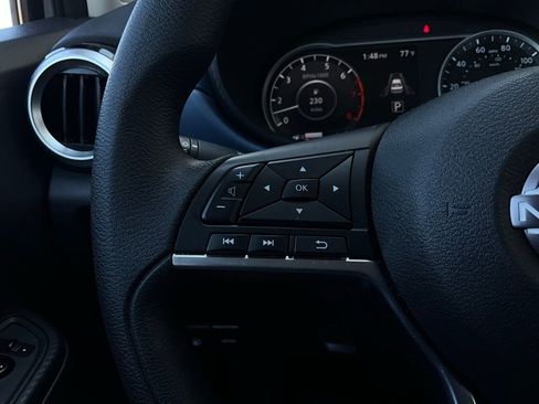 Used 2025 Nissan Versa SV image 29