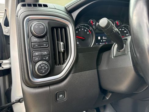 Used 2020 Chevrolet Silverado 1500 LTZ image 15