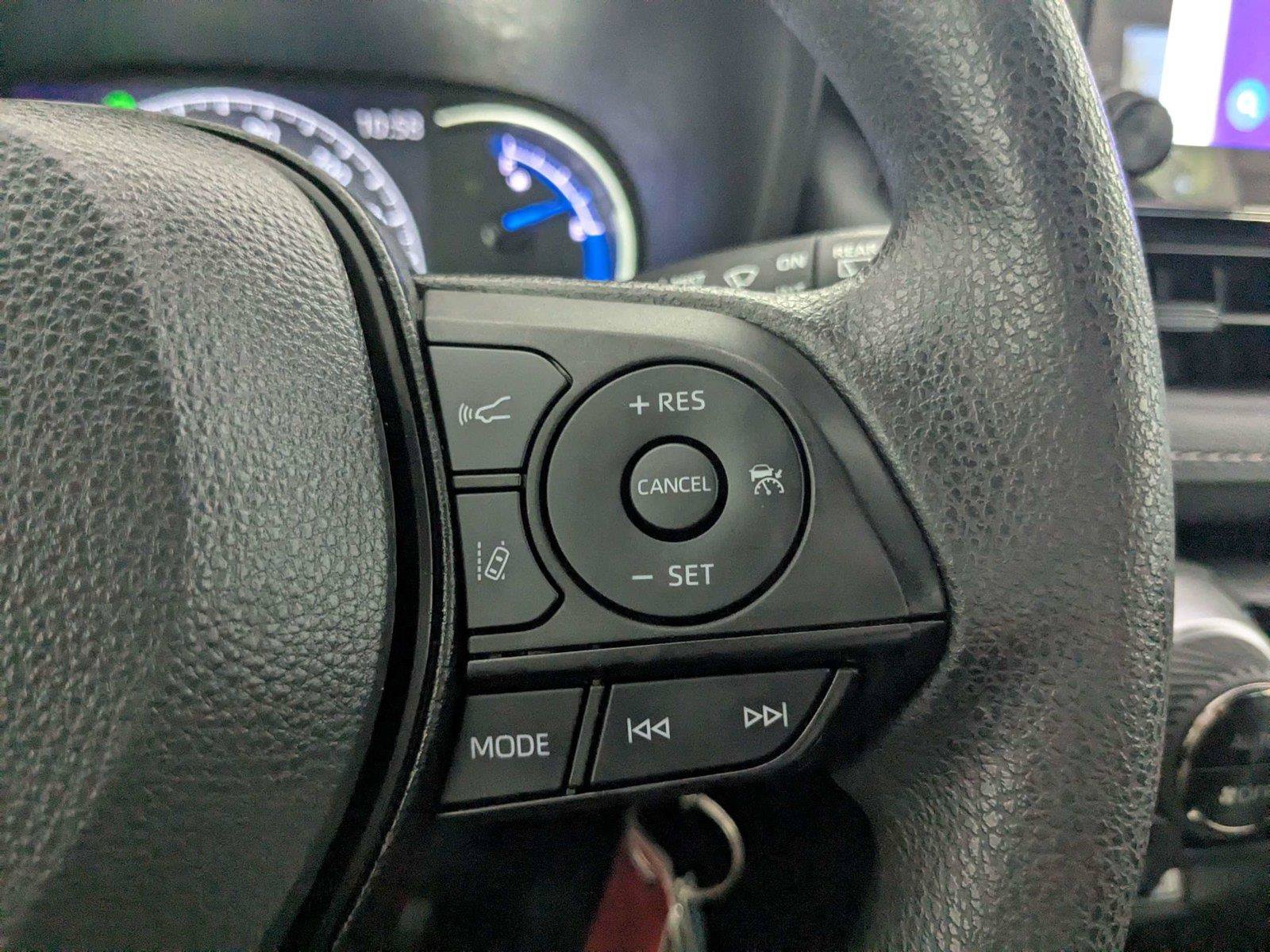 Certified 2024 Toyota RAV4 LE AWD/4WD image 18