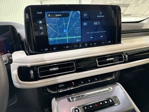 New 2026 Lincoln Aviator 2WD image 19