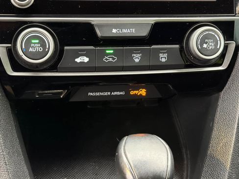 Used 2019 Honda Civic Sport image 22