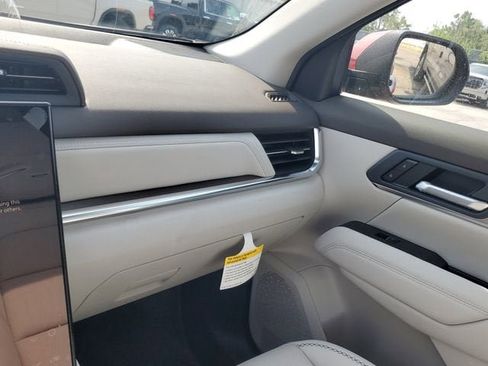 New 2026 GMC Terrain Denali AWD/4WD image 25