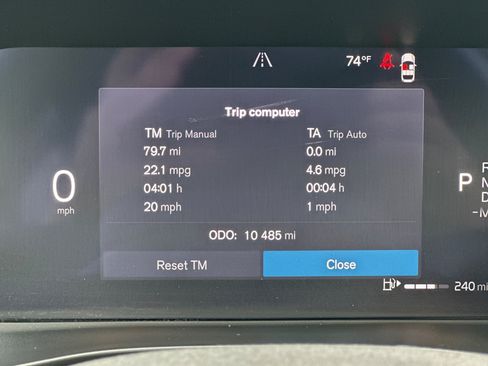 Used 2026 Volvo XC40 B5 Plus AWD/4WD image 30