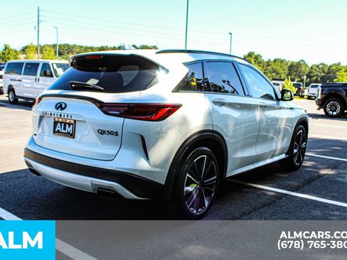 Used 2025 INFINITI QX50 Sport AWD/4WD image 5