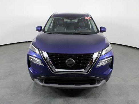 Certified 2021 Nissan Rogue SV w/ Premium Package image 14