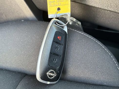 Certified 2023 Nissan Rogue S image 9