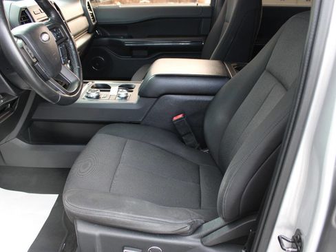 Used 2018 Ford Expedition XL image 7