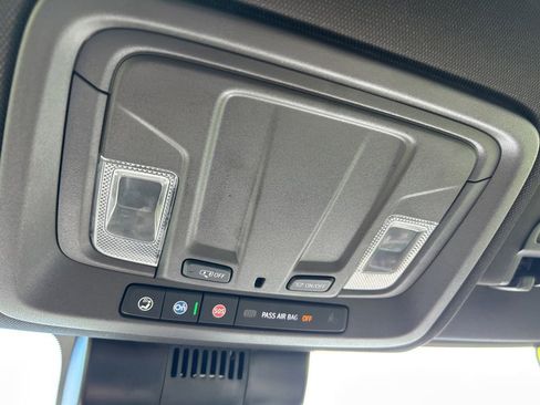 Used 2024 Chevrolet Silverado 2500 LT image 30