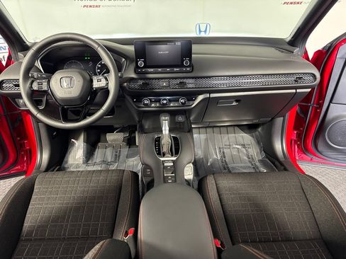 Used 2024 Honda HR-V Sport image 16