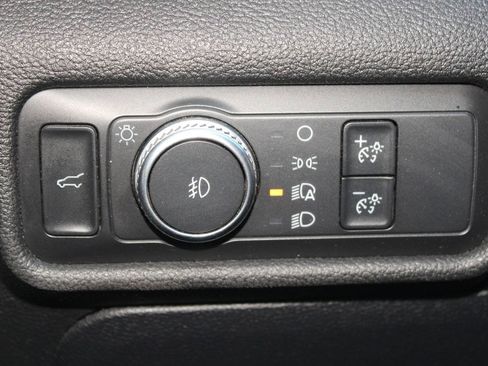 Used 2020 Ford Explorer Limited RWD image 49