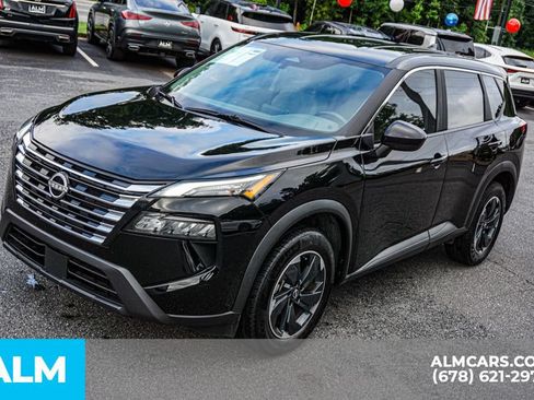 Used 2025 Nissan Rogue SV FWD image 15