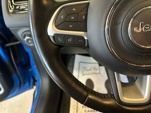 Used 2021 Jeep Compass Latitude AWD/4WD image 11