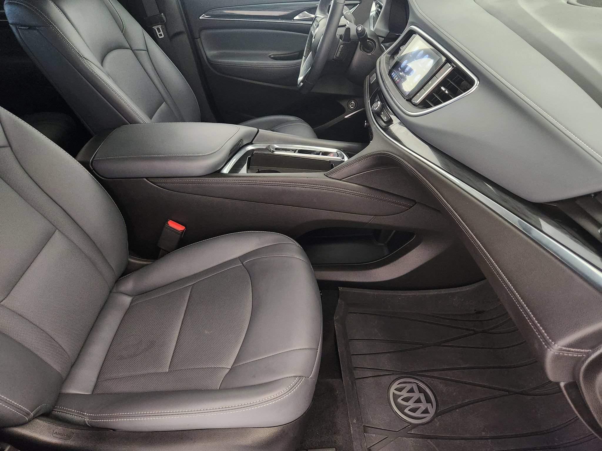 Used 2023 Buick Enclave Essence FWD image 13