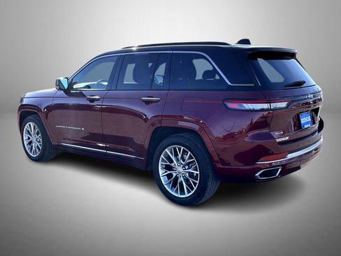 Used 2025 Jeep Grand Cherokee Summit image 7