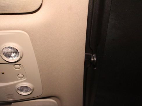 Used 2016 Buick Enclave Premium image 29