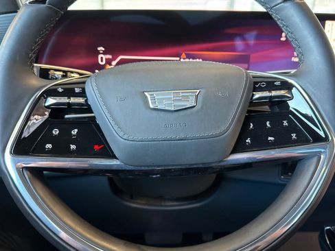 Used 2025 Cadillac Escalade IQ Sport 2 image 31