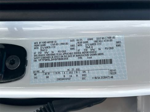 New 2025 Ford F150 Lariat w/ Equipment Group 502A High image 36