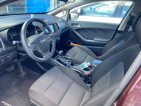 Used 2018 Kia Forte LX image 6