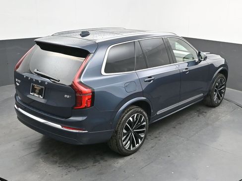 New 2026 Volvo XC90 B5 Ultra image 36