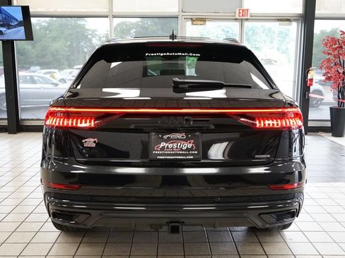 Used 2021 Audi Q8 Premium Plus w/ Premium Plus Package AWD/4WD image 17