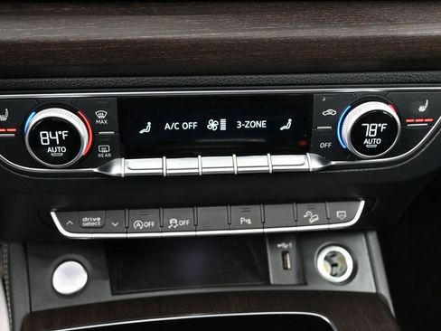 Used 2022 Audi Q5 2.0T Premium Plus w/ Premium Plus Package image 29