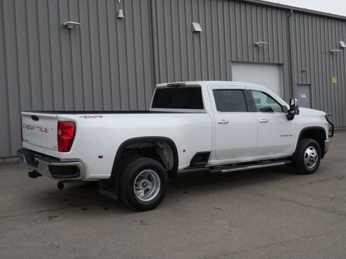 Used 2022 Chevrolet Silverado 3500 LTZ w/ LTZ Plus Package image 13