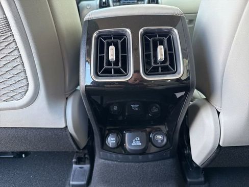 Certified 2023 Kia Sorento SX Prestige image 25
