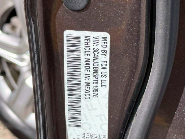 Certified 2023 Jeep Compass Latitude w/ Convenience Group AWD/4WD image 19