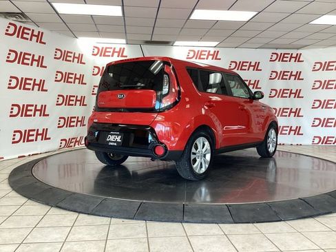 Used 2016 Kia Soul + w/ Audio Package FWD image 7