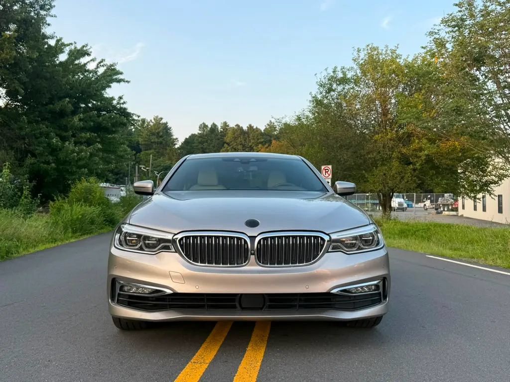 Used 2017 BMW 530i RWD image 8