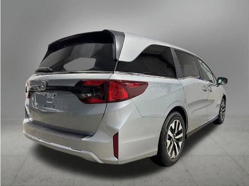 New 2026 Honda Odyssey EX-L image 5