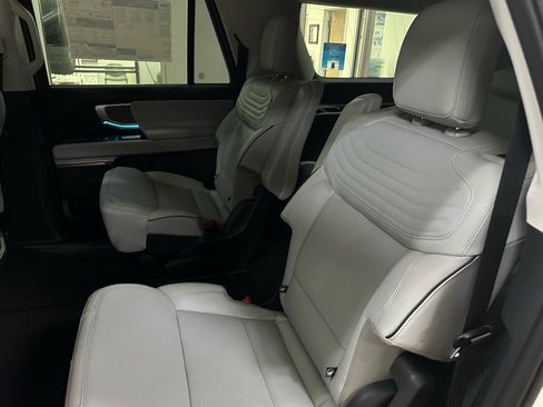 New 2025 Ford Expedition Max Platinum w/ Platinum Ultimate Package image 26