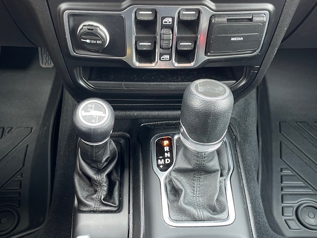 Used 2021 Jeep Wrangler Unlimited Sport AWD/4WD image 19
