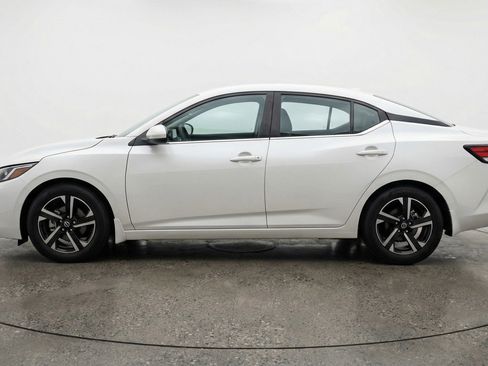 Used 2025 Nissan Sentra SV FWD image 5