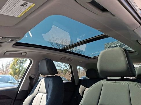 Used 2025 Audi Q5 2.0T Premium Plus w/ Premium Plus image 14