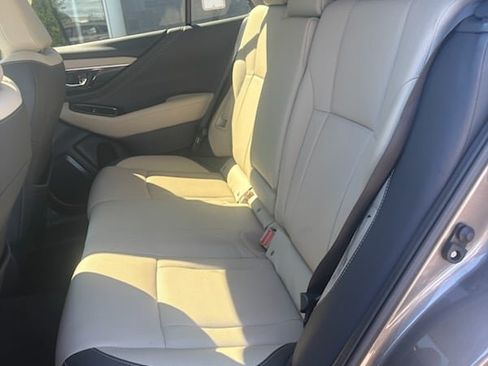 Used 2021 Subaru Outback Limited XT AWD/4WD image 18