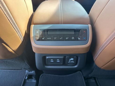 New 2026 Nissan Pathfinder Platinum image 25