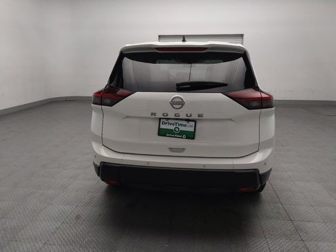 Used 2024 Nissan Rogue S FWD image 7