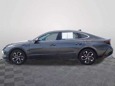 Used 2024 Hyundai Sonata SEL FWD image 2