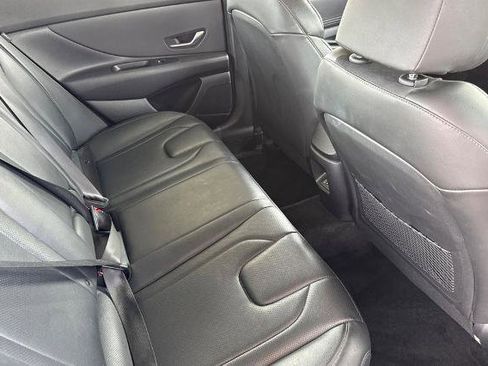 Used 2025 Hyundai Elantra Limited FWD image 22