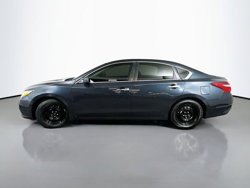 Used 2018 Nissan Altima 2.5 S w/ S Convenience Package image 4