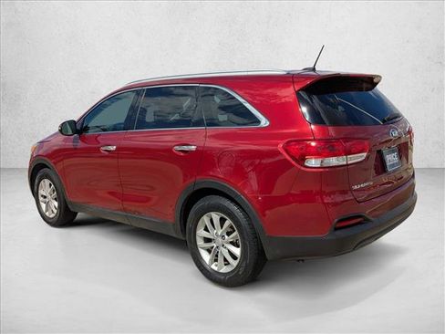 Used 2018 Kia Sorento LX V6 image 7