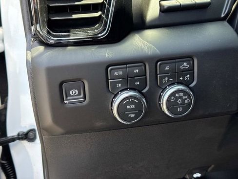 New 2026 GMC Sierra 1500 AT4 w/ AT4 Premium Package AWD/4WD image 26