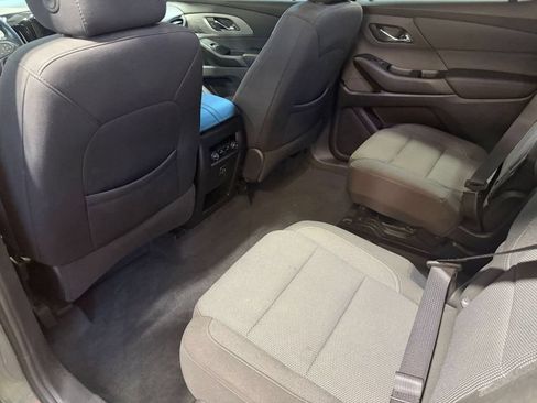 Used 2023 Chevrolet Traverse LT AWD/4WD image 25