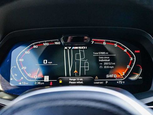 Used 2022 BMW X7 M50i w/ Dynamic Handling Package AWD/4WD image 27